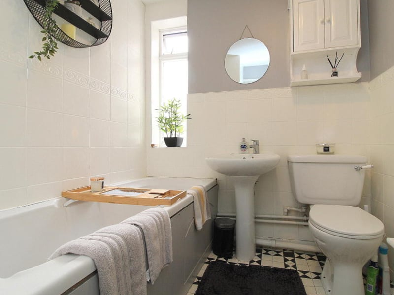 The property has a decent sized family bathroom.