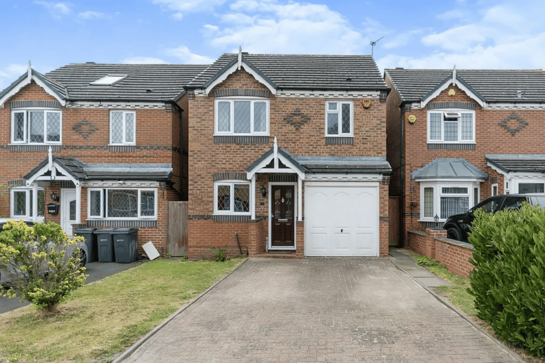 3-bed detached house for sale in Osprey Road. 