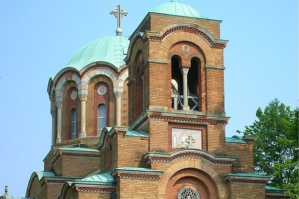 The Serbian Orthodox Church of St Lazar or the Lazarica was built for political refugees from Yugoslavia after World War II, with the support of the exiled Prince Tomislav of Yugoslavia. (Photo - Oosoom/Wikimedia Commons)