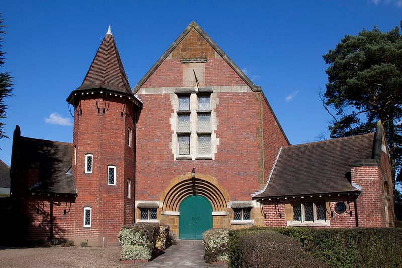 The Quaker Meeting House was built in 1905 and was designed by William Alexander Harvey, an influential architect on the Bournville estate. (Photo - Tony Hisgett/Creative Commons)