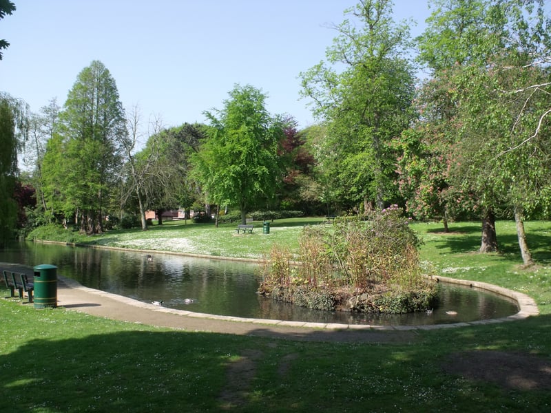 Harborne has a varied food scene with multiple eateries in the Michelin guide. With multiple beautiful properties, vets, and schools - it is ideal for families. Their best kept secret: “Its most famous industry, the Chad Valley Company, is probably Britain’s best known toy manufacturer and was based in the area for eighty years.” (Photo - Elliott Brown/Flickr) 