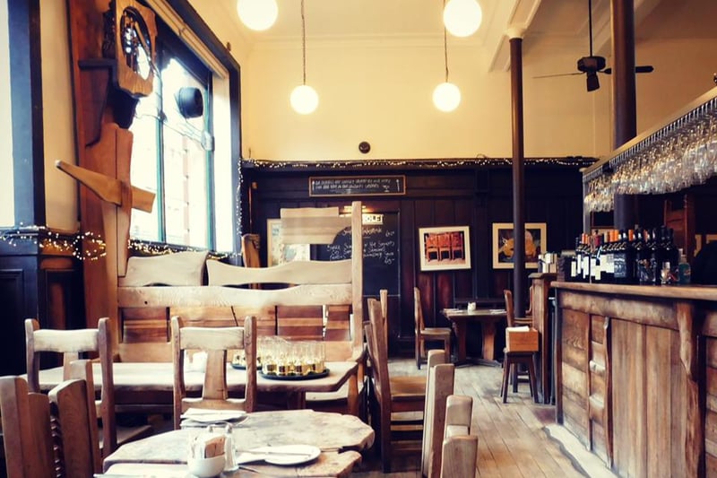 If you are looking for a place to eat in Glasgow city centre, Paolo recommends Cafe Gandolfi saying: "If you want something really nice to eat, go to Café Gandolfi. They do a take on Scottish food but with a twist."
