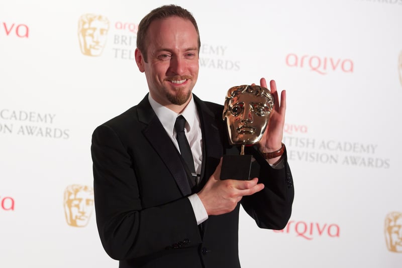 Derren Brown is an illusionist and best-selling author, who made his television debut in 2000 with Derren Brown: Mind Control. At UoB he studied law and German, in 1992, he started performing stage shows on campus under the stage name Darren V. Brown.