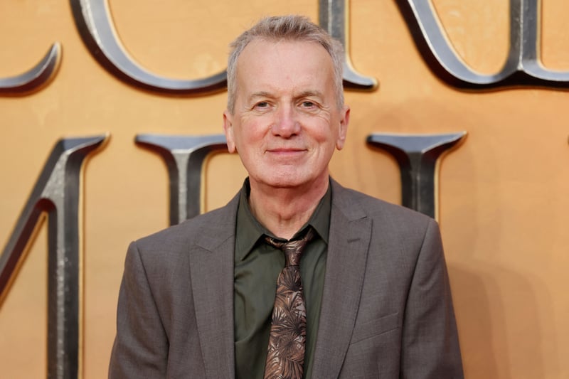 Born in West Bromwich, Frank Skinner was named the Best Comedy Entertainment Personality in 2001. He hosted the Frank Skinner show in the 90s and attended the  Oldbury Technical Secondary School growing up
