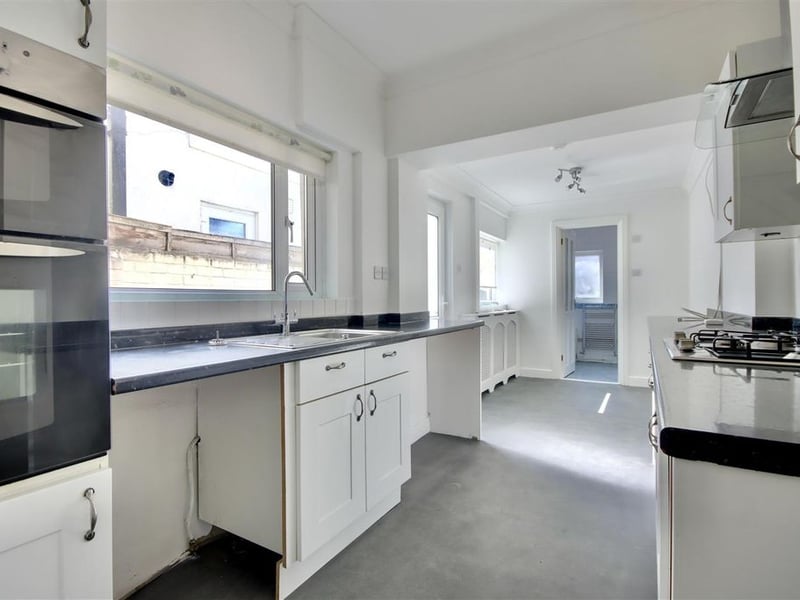 Kitchen with plenty of counter space