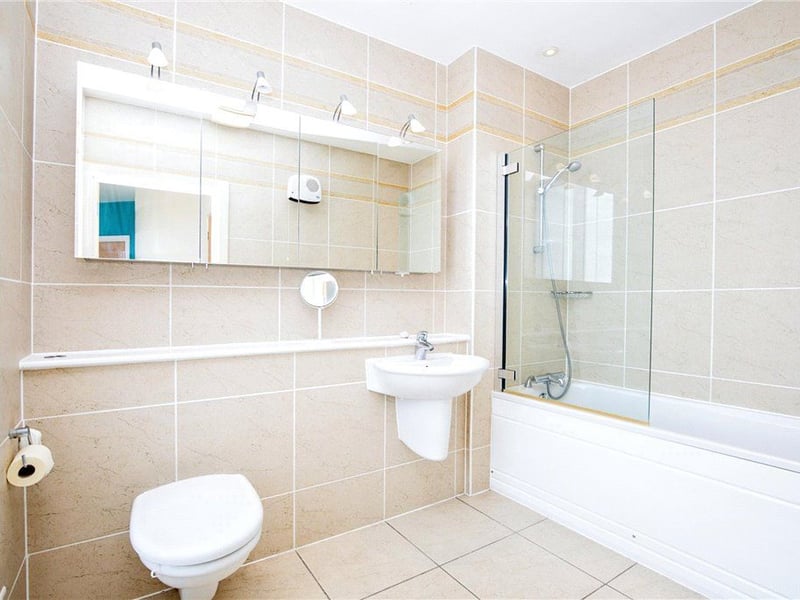 En suite bathroom