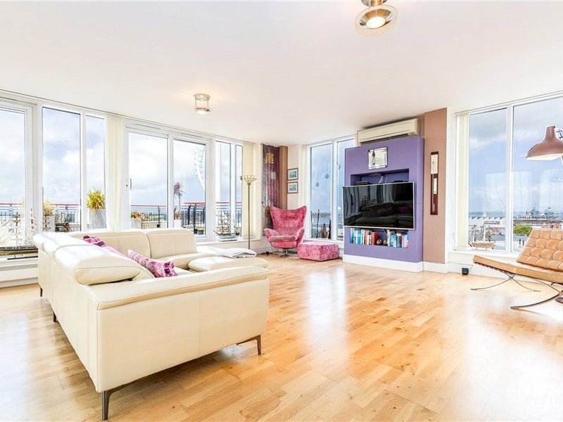 This penthouse is located in Gunwharf Quays