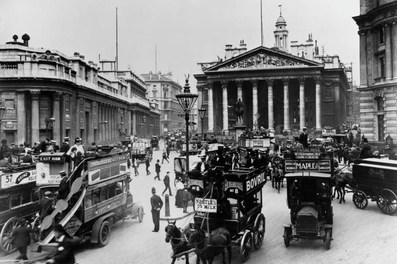 circa 1896:  Traffic outside the Bank of England and the Royal Exchange in the financial district of London. Credit: Getty Images