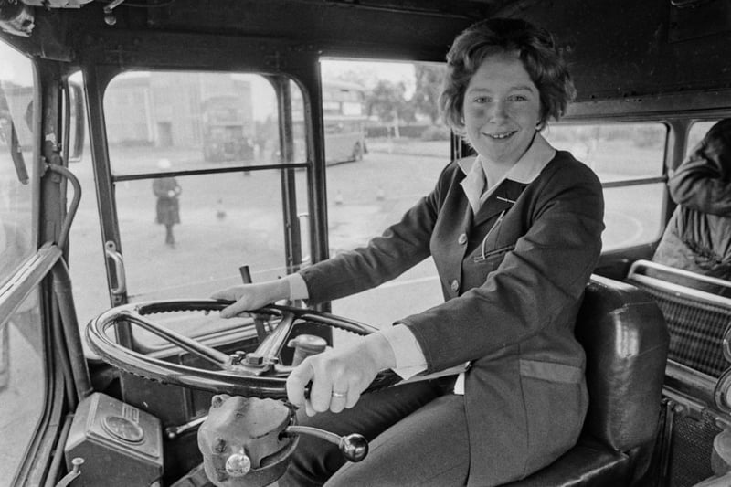 Rosamund Viner, London's first woman bus driver, at the wheel, UK, 24th May 1974. Ms Viner was the first woman permitted to drive passengers in service. (Photo by Evening Standard/Hulton Archive/Getty Images)