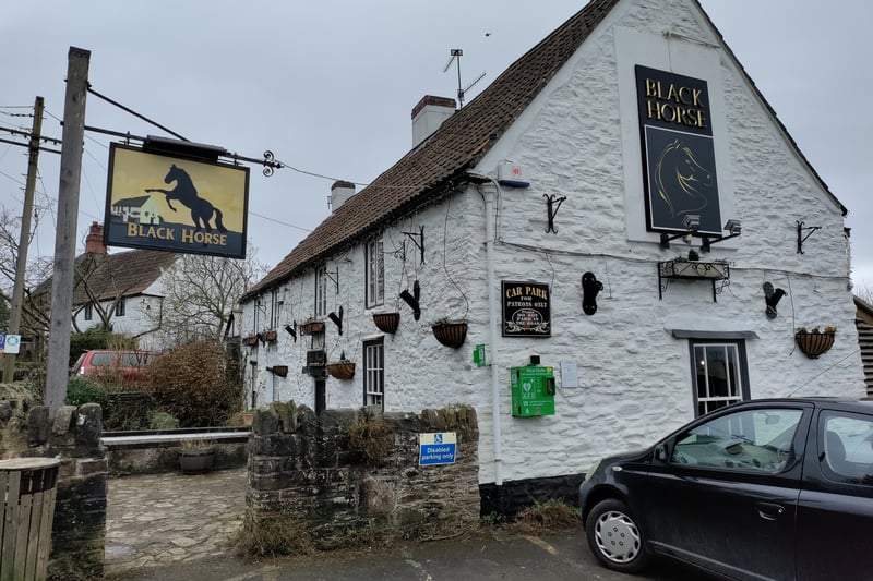 The welcome sight of a country pub, and the end of my walk. Time to go inside....