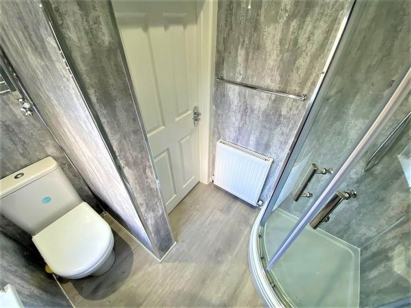 Another angle of the shower room