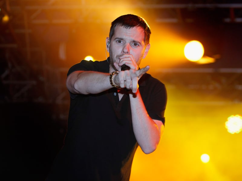 Skinner is the vocalist and multi-instrumentalist of The Streets. The Streets album Original Pirate Material received widespread critical acclaim, with many reviewers praising the originality and humour of Skinner’s lyrics, and subsequent critics’ polls have placed it among the best albums of the 2000s. A big Blues fan, Skinner grew up in West Heath