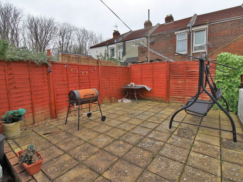 Another view of the fully-enclosed garden