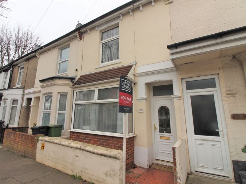 This property is located on Knox Road