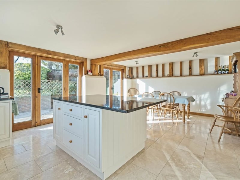 Open plan kitchen/dining area