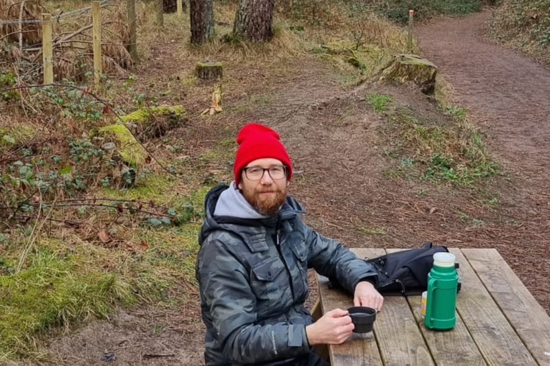 Unfortunately, the oversized giant’s bench has been replaced by a new bench of normal size but it’s still a great place to stop for a quick brew or a snack in the quiet of the pinewoods.