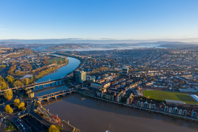 Properties in Newport had an overall average price of £225,109 over the last year.  The majority of sales in Newport during the last year were terraced properties, selling for an average price of £177,975. Semi-detached properties sold for an average of £229,877, with detached properties fetching £390,637.  Overall, sold prices in Newport over the last year were similar to the previous year and 6% up on the 2020 peak of £213,123.