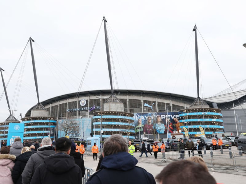 Average ticket price: £61.50
Season ticket: £980
Shirt cost: £70
Pint in the stadium: £5.60
Parking: £10
Pie cost: £4.75