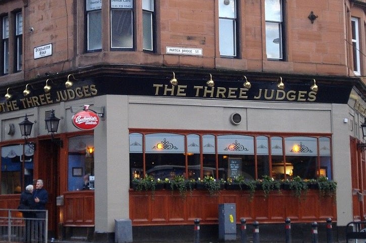 The Three Judges is  a Glasgow institution - well-known over the years for its friendly expert staff with a wide range of lagers, ales, and stouts.