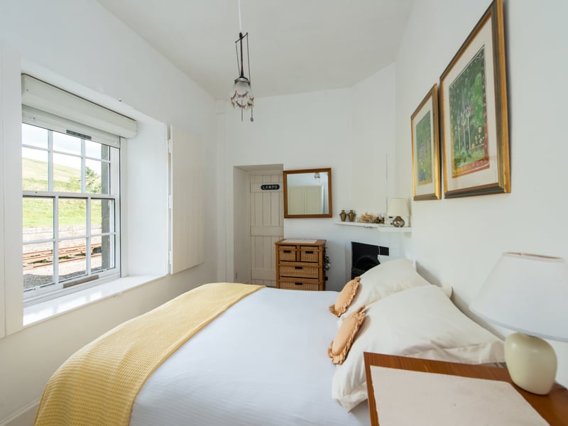 Bedroom on the ground floor. Credit: Exposure Photography