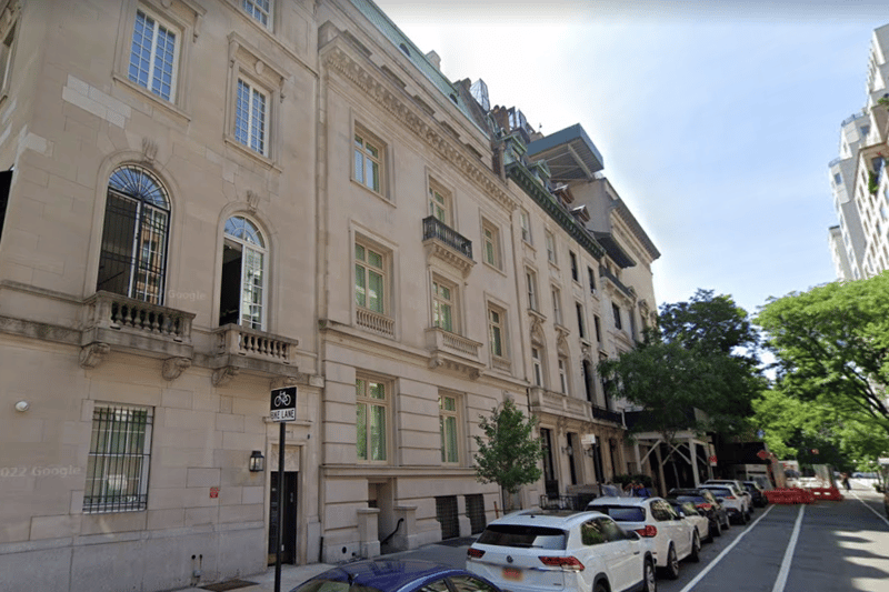 The former Qatari PM paid $47m for an impressive New York townhouse on East 71st Street in 2012 according to the New York Post. The deal was done in secrecy and came after  the Sheikh decided not to buy the city’s most expensive apartment at $100m as it wasn’t big enough for his entourage.