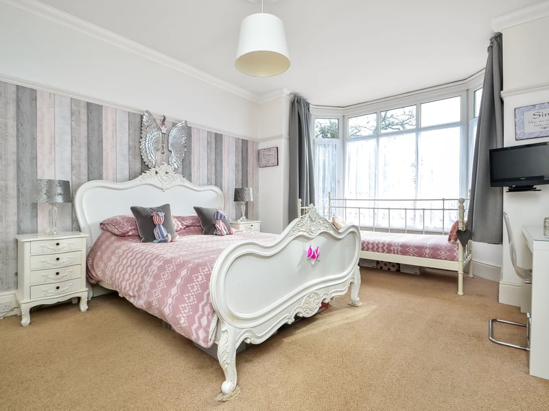 Second bedroom
