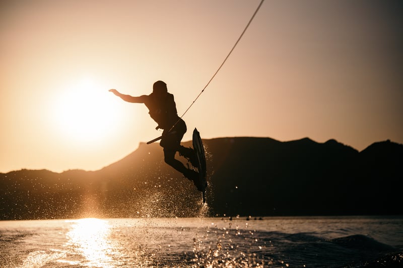 Spot on Wake in Henley-in-Arden is a wakeboard and aqua jungle. It will open on April 1, 2023 again. With 3 custom designed lakes, their set-up is ideal for all levels of wakeboarder from beginner to expert. Alongside wakeboarding, there is a range of other water-based activities available. (Photo - Unsplash/Luke Bender)