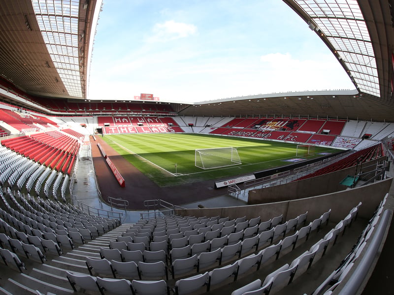 Average attendance at the Stadium of Light is 39,035.