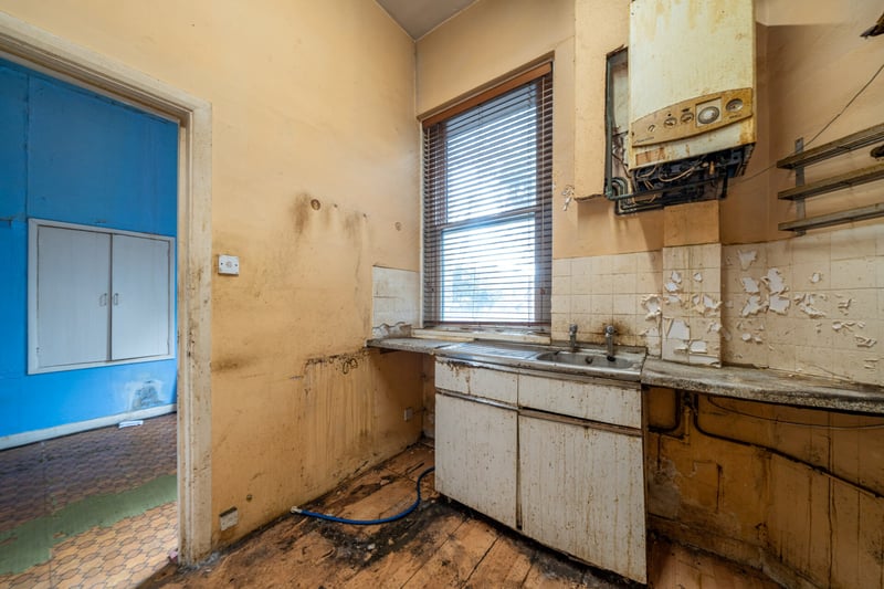 The kitchen in the property