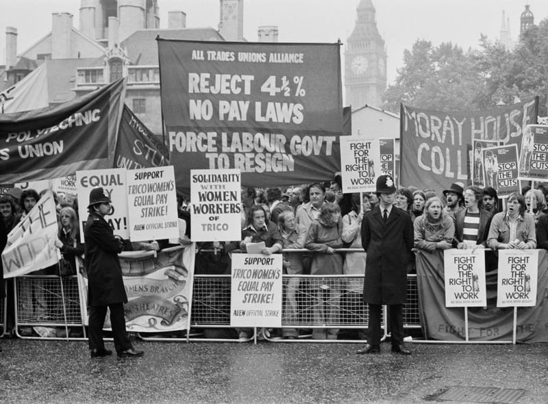 A demonstration outside Central Hall Westminster supporting the Right To Work movement an the Equal Pay Strike at Trico, London, Uk, June, 15, 1976. (Photo by Evening Standard/Hulton Archive/Getty Images)