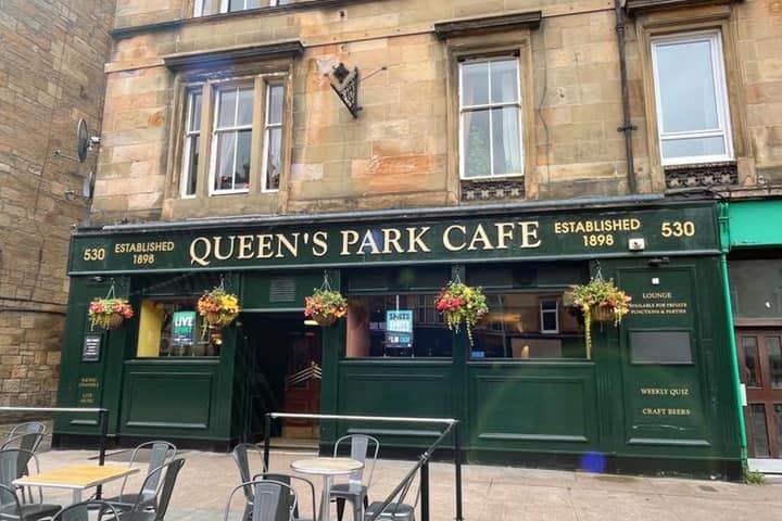 Right next to Queens Park, the pub is the perfect spot in the Southside for  a quiet drink. It’s a popular location for Scotland fans before a big game at Hampden. 