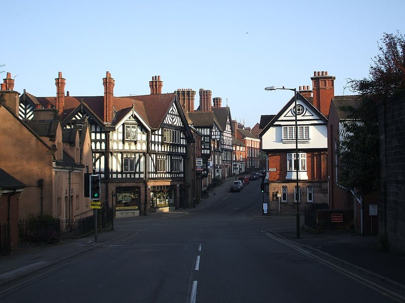 It is an ancient borough and was granted its royal charter in 1214. Once famous for its ale, it became known as a textile town later. It’s located only 80 minutes away from Birmingham and has many historic sites and things to do. It’s located on the River Churnet and is great for fishing, canal rides and more. (Photo -  Creative Commons Attribution-Share Alike 3.0 Unported/Yarah)