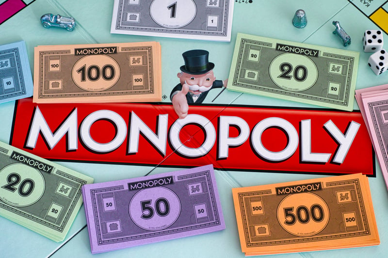 If most people are asked to draw an image of the Monopoly man, most people will draw an elderly man with a monocle, but he doesn’t actually have one.
