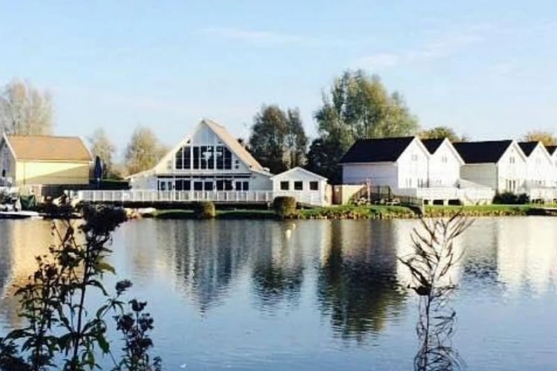 Muddy Stilettos describes South Cerney as “Healthy lifestyle hunters make a beeline for this laid back, friendly village, surrounded by 150 extraordinary lakes, a pop up beach and just three miles from the market town of Cirencester.”