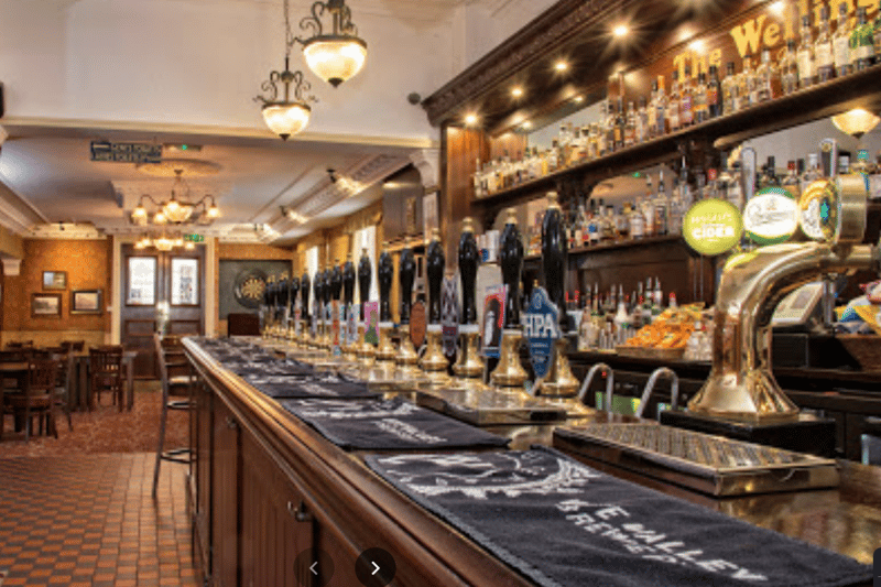 A specialist real ale pub that is loved by beer fans far and wide. It only opened in 2004, but it really is a ‘proper’ old school pub and is popularly know as the Welly, taking pride in its drinks offering.