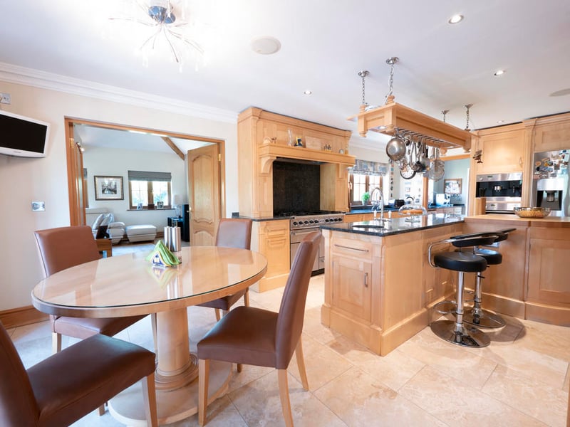 The breakfast kitchen area.