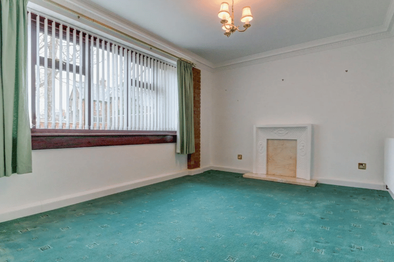 This vacant room is of good size, and can be made a bedroom, a games room or however you desire