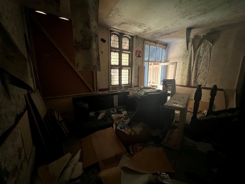 Inside the mucky mansion