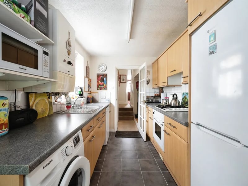 Kitchen with plenty of storage