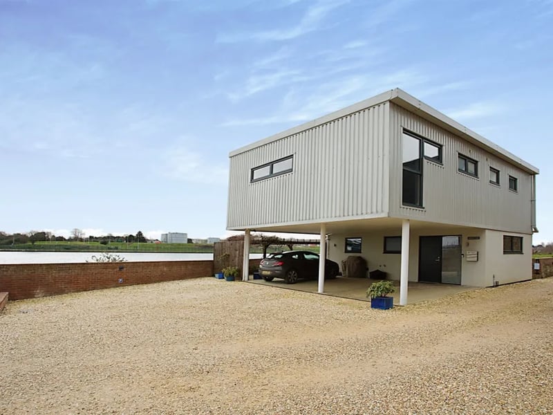 This property is located on Searle Drive
