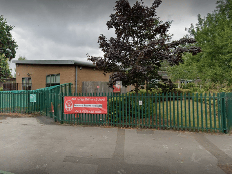 89% of parents who made it their first choice were offered a place for their child. A total of 3 applicants had the school as their first choice but did not get in