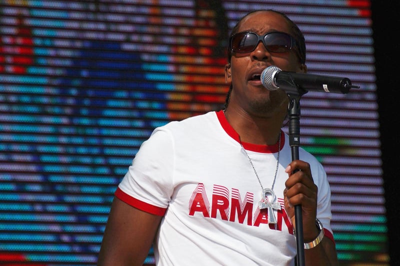  Lemar performs at T4 On The Beach, the third annual beachparty.
