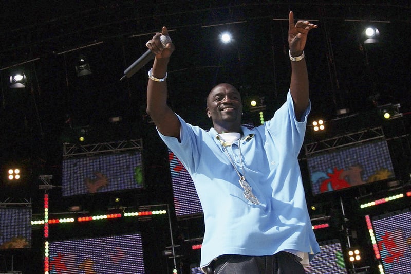 Akon performs at T4 On The Beach.