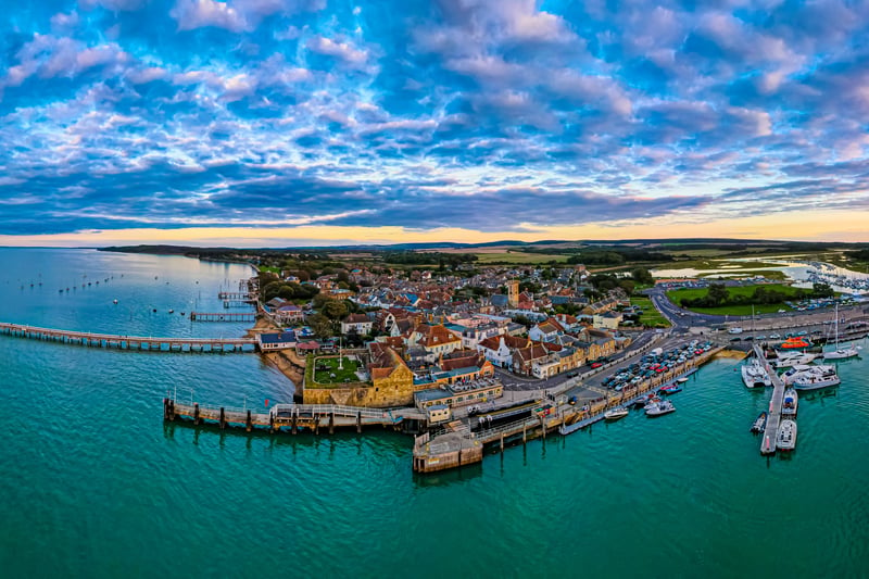 Sitting opposite Lymington, Yarmouth saw the biggest yearly average house price growth of any seaside community with prices rocketing 53% (£210,000) to £612,000. (image: Adobe)