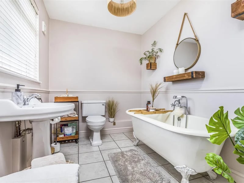Ground floor bathroom