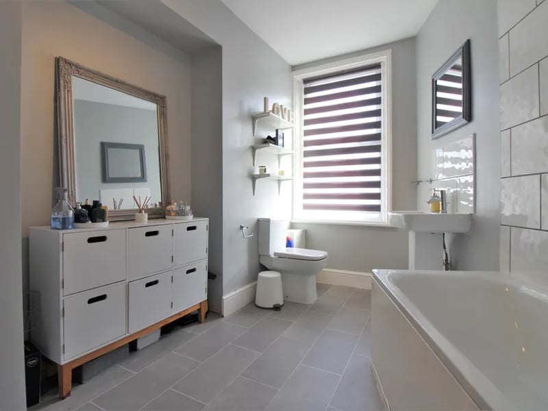 ‘Spacious’ family bathroom