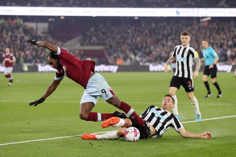 Released Joelinton with a fantastic ball over the top for Newcastle’s second and made a number of good challenges over the course of the evening. 

