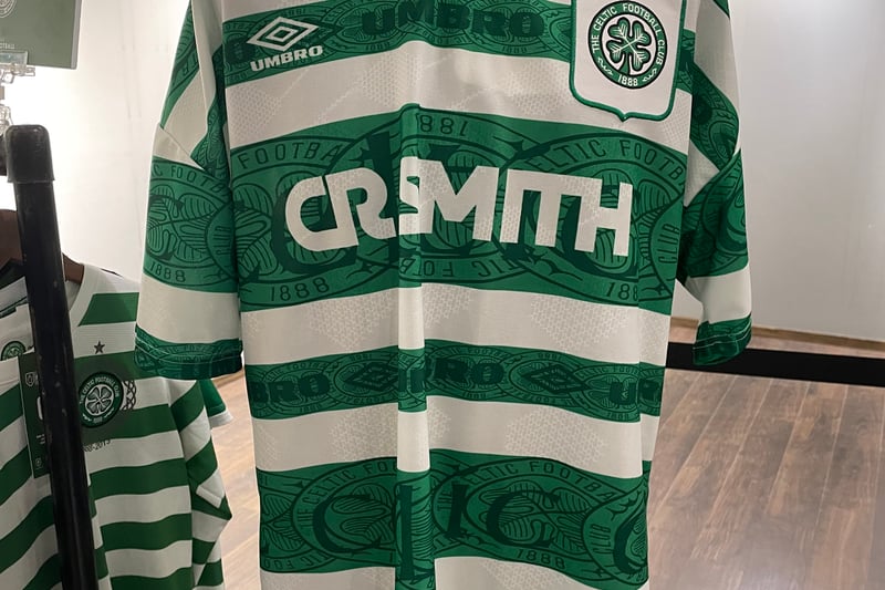 Celtic 1995/97 - This jersey saw the Hoops end their six year hiatus without winning a trophy as Tommy Burns’ side defeated Airdrie by a single goal from Pierre van Hooijdonk in the 1995 Scottish Cup final. 