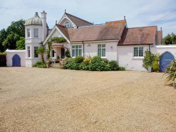 This property is located on Alexandra Avenue