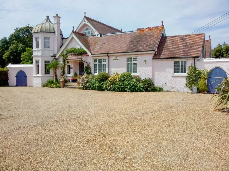 This property is located on Alexandra Avenue 